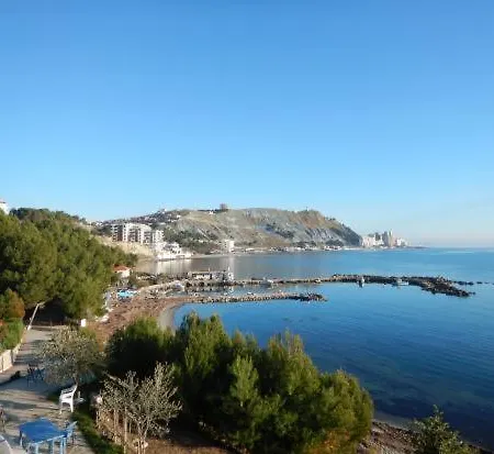 فندق مبيت وإفطار 53 *