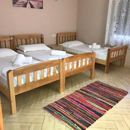 53 Bed & Breakfast *