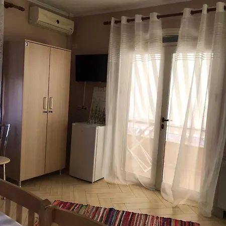 Bed & Breakfast 53 Durres